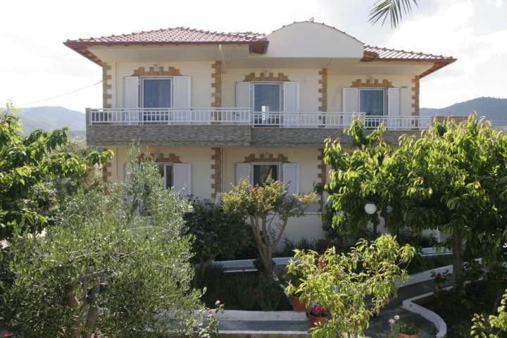 Villa Irida Сарті Екстер'єр фото